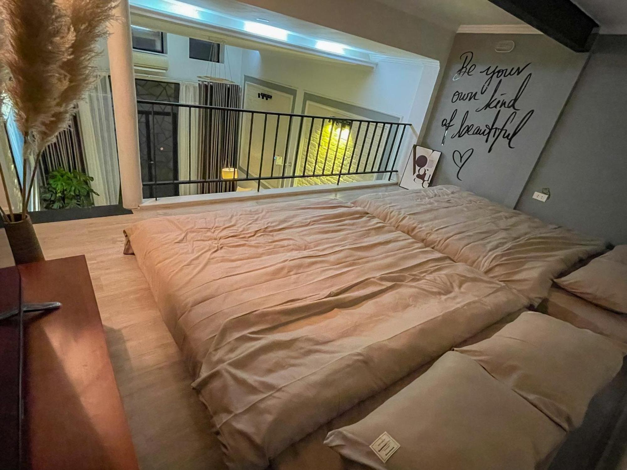 Zeus Living - Old Quater Homestay Hanoi Eksteriør billede