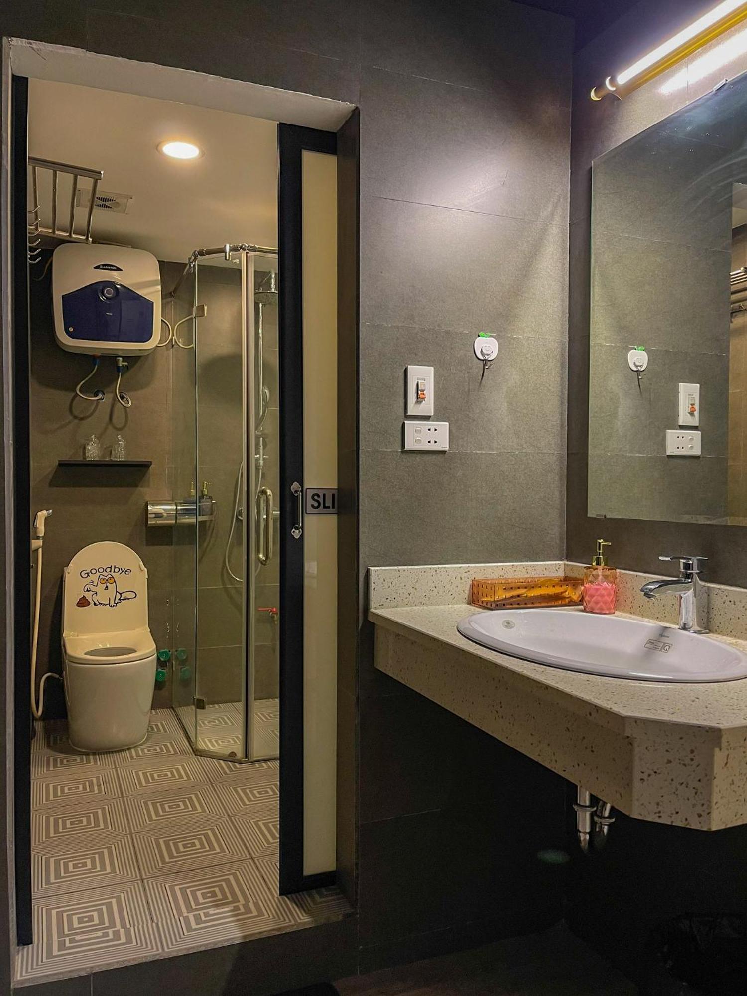 Zeus Living - Old Quater Homestay Hanoi Eksteriør billede